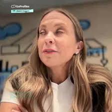 🚀 Remote and hybrid work models are here to stay! Learn how to navigate  their challenges for sustainable growth in our latest HR GameChangers  webinar. (blog link in the comments) Key Takeaways: