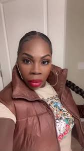 Ebony Massey (@soo_ebbo)