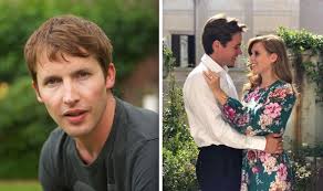 James blunt has officially arrived at windsor castle to witness prince harry and meghan markle tie the knot at the royal wedding. James Blunt Royal Links Will James Blunt Be Invited To Princess Beatrice Wedding Royal News Express Co Uk