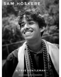 Ally Johnpress @ally.johnpress “A Woman of the Vibrant Smile” ————————————  #photooftheday #photography #photo #portraitphotography #portrait #color  #vibrant #photographer #colorfulphotography