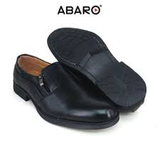 Gelang paracord biasa ditambahi dengan kompas sebagai hiasan dan dikunci menggunakan buckle. Swiss Polo Kasut Hitam Kulit Sesuai Pakai Formal Belajar Dan Kerja Shopee Malaysia