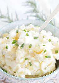 These crispy potatoes make the ultimate side dish for steak dinners! Party Potatoes Foodtastic Mom