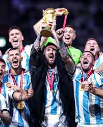 Massi"The Princes Of Football updated their profile picture.