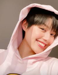 Fashionista Khánh Linh nhận ra ý nghĩa của những ngày cách ly sống chậm