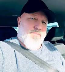 NAME : Ethan Traynor AGE : 39 Nationality: English 🇬🇧 City : Edinburgh,  Scotland, UK MARITAL STATUS : single FINANCIAL STATUS : STABLE KID'S : no  kids OCCUPATION : Entrepreneur CURRENT LOCATION .