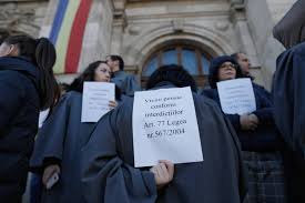 93 din legea nr.567/2004, doar a categoriilor. Proteste Impotriva EliminÄƒrii Pensiilor Speciale Q Magazine