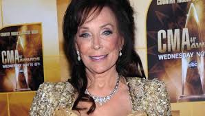 Coal Miner's Daughter' Lynn married at 15, not 13