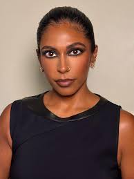 ✨A quick trip to Vegas to glam the dancers for @kehlani's “After Hours”  music video! 🎰🖤🌟 @fontainebleaulasvegas ✨ #makeupbyamrita assisted by  @nikolevega_pro starring @kehlani w/ @_taylorterry @yaniimami  @dariushickman_ @faria__igor @dezsoliven ...