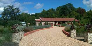 Check spelling or type a new query. Gravel Driveways 8 Ideas For Edging Maintenance More Landscaping Network
