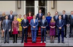 Er zijn te veel daders, medeplichtigen en klokkenluiderkillers actief geweest in de afgelopen zes. O7iitcr Timgqm