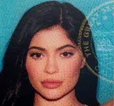 6 Tumblr Passport Pictures Makeup Pictures Picture Outfits