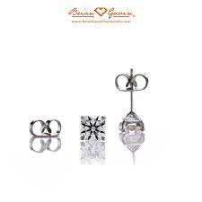 are diamond earrings sold by combined t w or individual weight