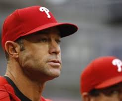 HOW MELISSA ULRICH KEEPS EAGLES' CARSON WENTZ GROUNDED!