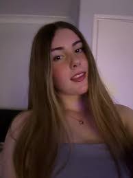 Ashley Sugden's Instagram, Twitter & Facebook