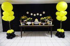 Roxo e amarelo ícones festa de emoji convite. 9 Ideias De Festa Amarelo E Preto Aniversario De 16 Anos Festa Aniversario