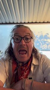 Quick trip to Yumtown. The @gimmeseaweed are the perfect snack. Light.  Salty. Umami. And only 25 calories. Not an #ad. Not yet at least. Satisfy  those cravings with oceans best treats! Cheers. ...