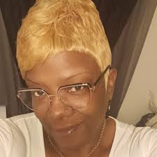 Wishing my mama a happy birthday 🎁I love you lady 😘💙🎈🎂🎊