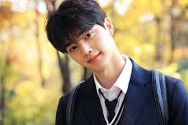 Aki begins to date riko (sakurako ohara), whose father runs a fruit and vegetable shop. The Liar And His Lover Song Kang Role