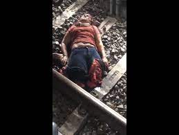 電車に飛び込み死んでしまった人 死ねなかった人 動画2選｜世界中の過激グロ動画グロリン