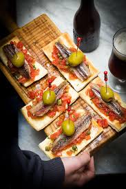 Para conseguir un plato que además sea bonito y que esté de rechupete, gratina los calabacines. Una Cena En Casa Con Amigos 101blog De Cocina