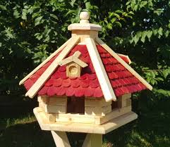 Das vogelhaus ist heute angekommen. Das Vogelhaus Die Perfekte Deko Fur Den Garten Holzdekoladen De