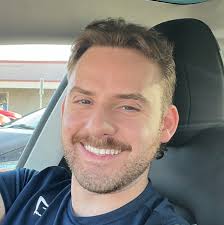 I havent been here 24 hours and have 44 likes….Tinder is poppin' off in  Manhattan lol!!! 🤭😂😇