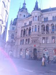 Infos zu dienstleitungen, krediten, sparen alle banken im überblick. Steiermarkische Sparkasse Rathaus Graz Bic Stspat2g Blz 20815 Bankkonditionen At