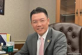 He is a member of the democratic. Deputy Speaker Nga Kor Ming Resigns In Solidarity Following Mohamad Ariff S Removal The Edge Markets