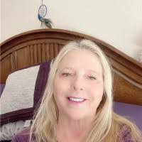 Laura Pittman's Instagram, Twitter & Facebook