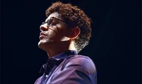 O piano alfa de Leandro Cabral