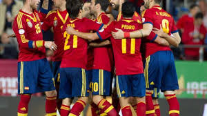 Maillot de foot d'exterieur d'espagne 2014/2015 pour la coupe du monde 2014 produit par adidas technologie clima cool. Mondial 2014 L Espagne Assure La Belgique Qualifiee