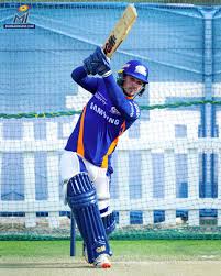 An average cricketer.but at least a better fisherman!✌️✌ enter @officialrockwood competition with the link here: Quinton De Kock Quinnydekock69 Twitter