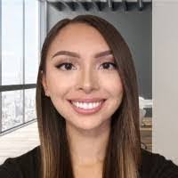 Gizelle Reyes's Instagram, Twitter & Facebook