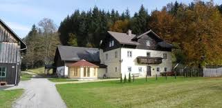 Frühstückspension Doris Eder 【 Bed and Breakfast in Gaming, Austria 】