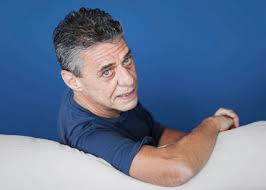 Chico buarque segundo a revista rolling stones brasil, a melhor canção brasileira de todos os tempos. Chico Buarque 75 Vezes 1 Radio Batuta