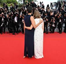 Für die dreharbeiten zum film, in dem auch bekannte musiker wie alice cooper, iggy pop und moby rollen übernahmen, hatte paré extra das gitarrespielen erlernt. Filmfestspiele Cannes Filme Und Nominierungen Welt