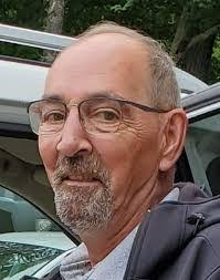 Francis Thibault's Instagram, Twitter & Facebook