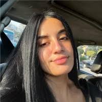 600+ profilů „Akef“