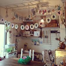 誕生日パーティーにピッタリなかわいい小物の作り方と飾り方 ガーランド 飾り 誕生日