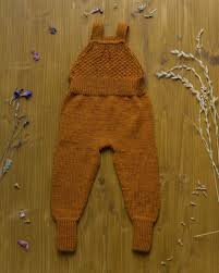 Maybe you would like to learn more about one of these? Strickkit Stricklatzhose Alma Cheeky Merino Joy Alma Elise