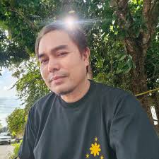 Siya ang gumanap na Fredo. Kilala mo ba ang mala "Prince Charming" na aktor  na ito? Picture from DYESEBEL (Viva Films, 1996)