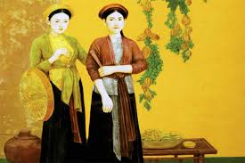 Hình ảnh thiếu nữ mặc áo yếm xinh đẹp, duyên dáng bên hoa sen hồ tây đầu mùa làm say lòng biết bao người. Ao Tu Than Everything About Vietnamese Four Part Dress