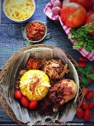 Oke dech silahkan di coba ya.buat variasi sambel goreng sekali2.woke juga lho. Nasi Kuning Tanpa Santan Making Memories In Every Dish