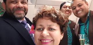 Aiyaz Sayed-Khaiyum wêneyekî nû bar kir.