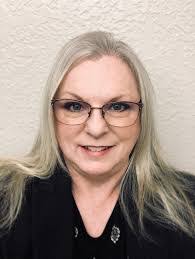 Luann Gill's Instagram, Twitter & Facebook