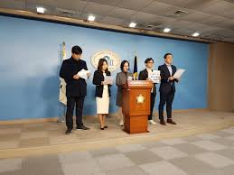 송정훈(민족사관고 3학년) 독자 투고 다문화가족, 이질적 집단 아닌 사회구성원으로. ë³€í˜¸ì‚¬ì˜ˆë¹„ì‹œí—˜ ë„ìž… ë²•ë¥ ì•ˆ ë°œì˜ 20ì„¸ ì´ìƒ ì'ì‹œ ê°€ëŠ¥ í†µì¼ê²½ì œë‰´ìŠ¤