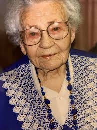 Victoria Arnett's Instagram, Twitter & Facebook