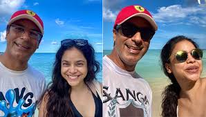 Sumona plays the role of bhoori, titli yadav's sister on tkss. The Kapil Sharma Show Fame Sumona Chakravarti Drops Pics From Vacay But Fans Are Curious About The Mystery Man Bollywood Bubble