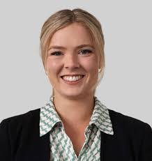 Annette Cornish's Instagram, Twitter & Facebook