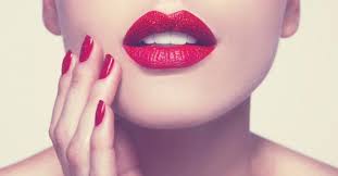 N'enchaînez pas pose de vernis sur pose de vernis. Bien Appliquer Son Vernis Semi Permanent En 5 Lecons Fourchette Bikini
